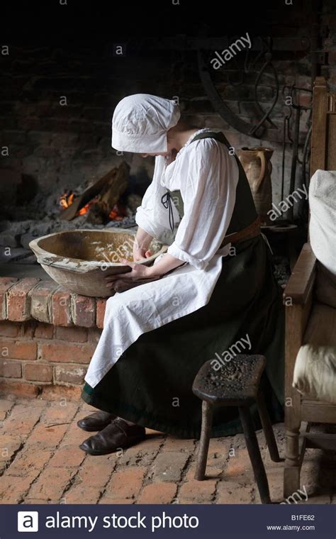 tudor gentleman household servants